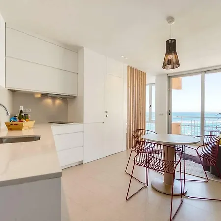 Sleep By The Sea - Las Canteras Apartment *