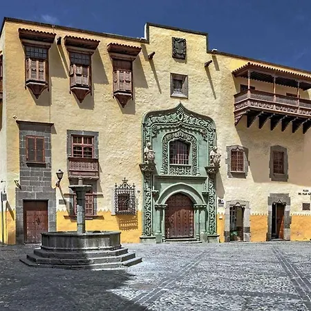 Sleep By The Sea - Las Canteras Apartment *